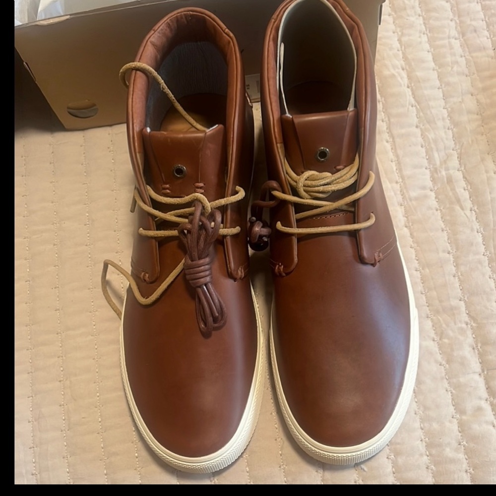 Sperry Brown Boat Shoes Classic Leather Design